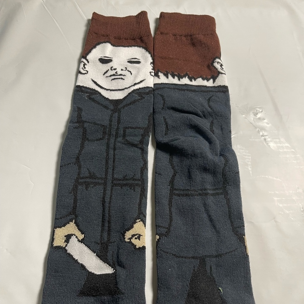 COPY - Horror Scary Movie Halloween Novelty Character Socks Mens Boys Size 7-10 - Picture 1 of 1